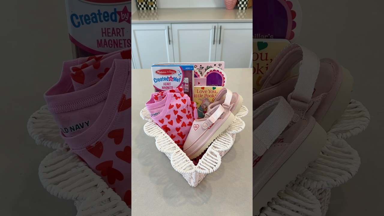 Valentine’s Day basket 💝 #giftideas #valentinesday #momlife #gift #asmr #satisfying #shorts #fyp
